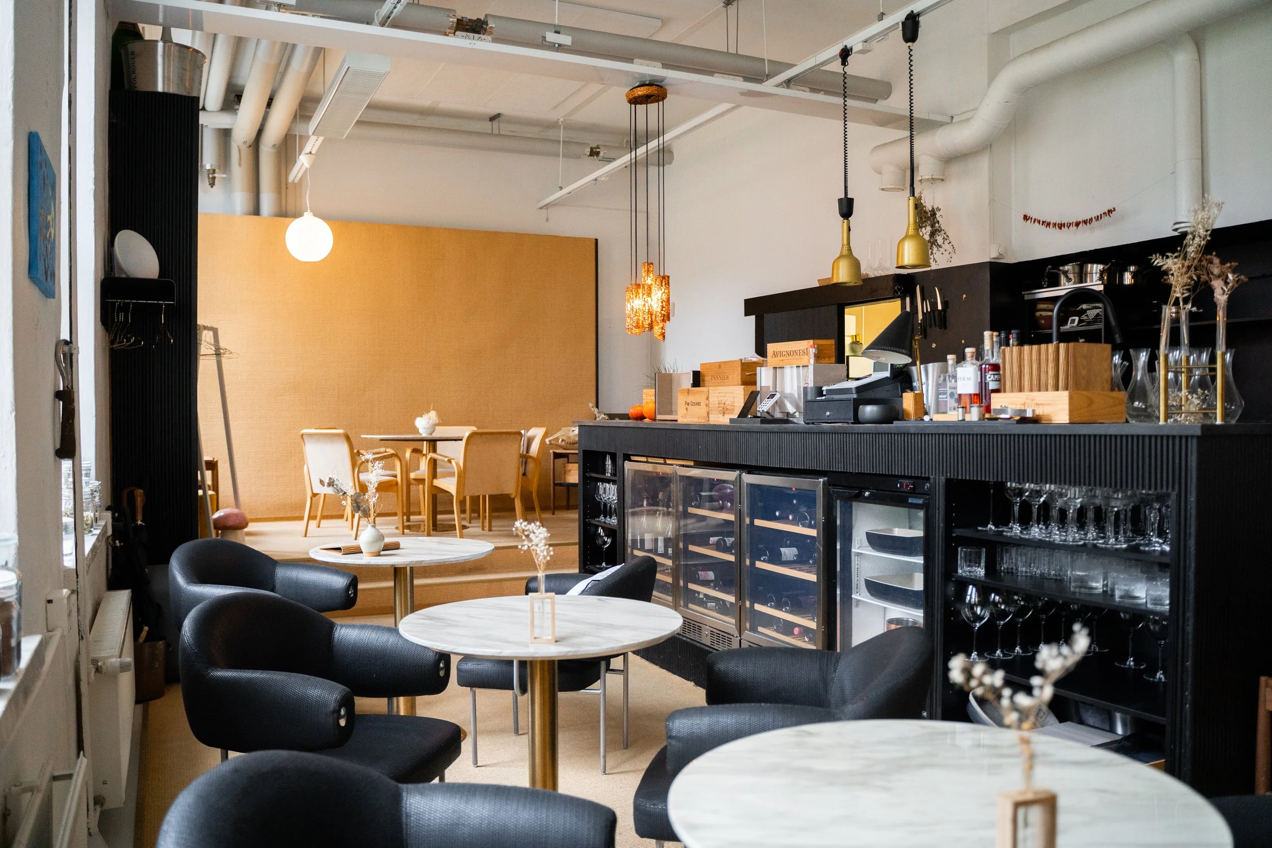 Winebar_Kurkela_@rosaruuskanen (8).jpg