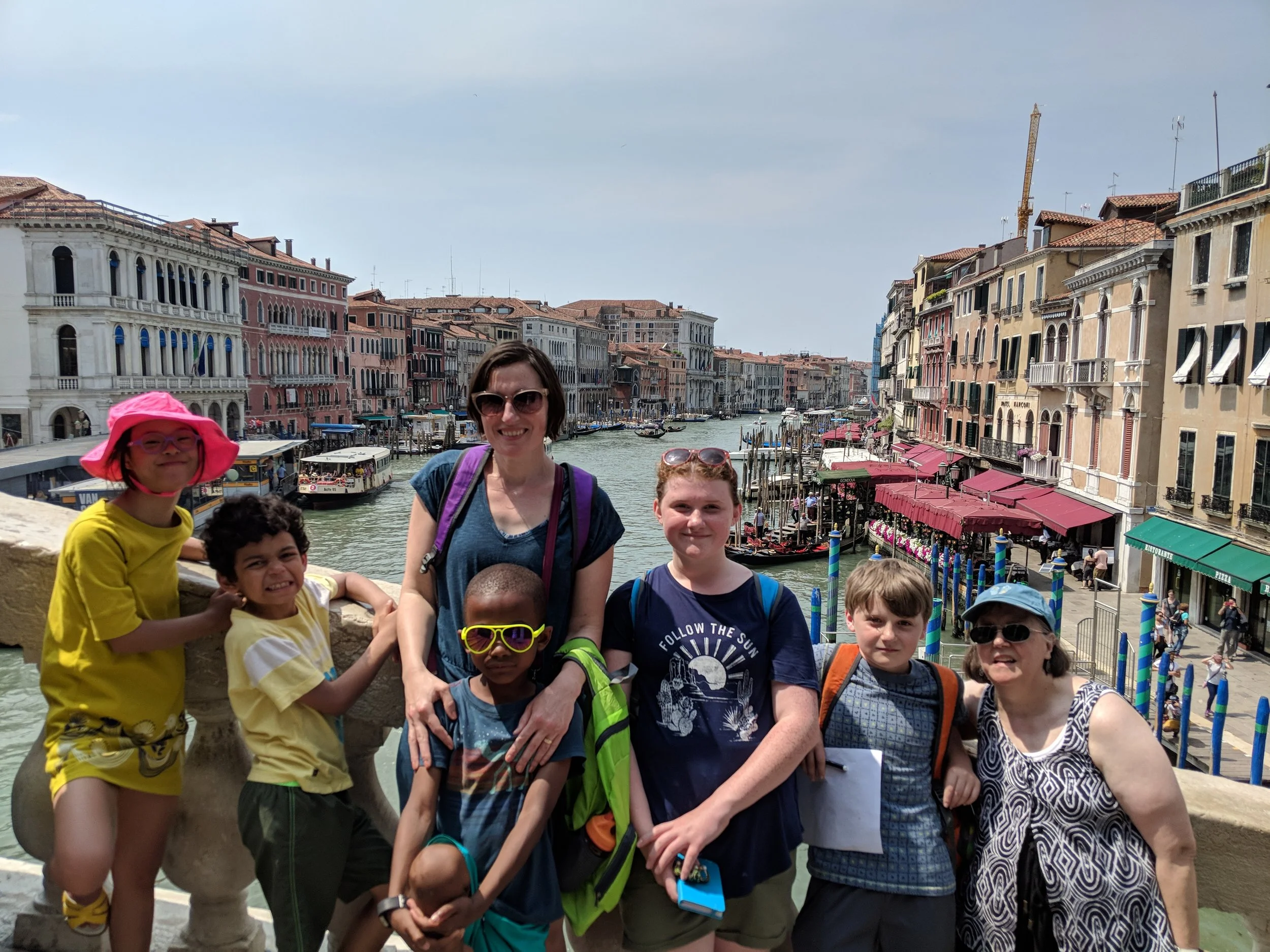 Andie, her kids, and her mom exploring Italy!