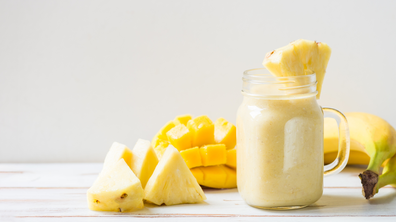 🌱 🕙 Tropical Protein Smoothie