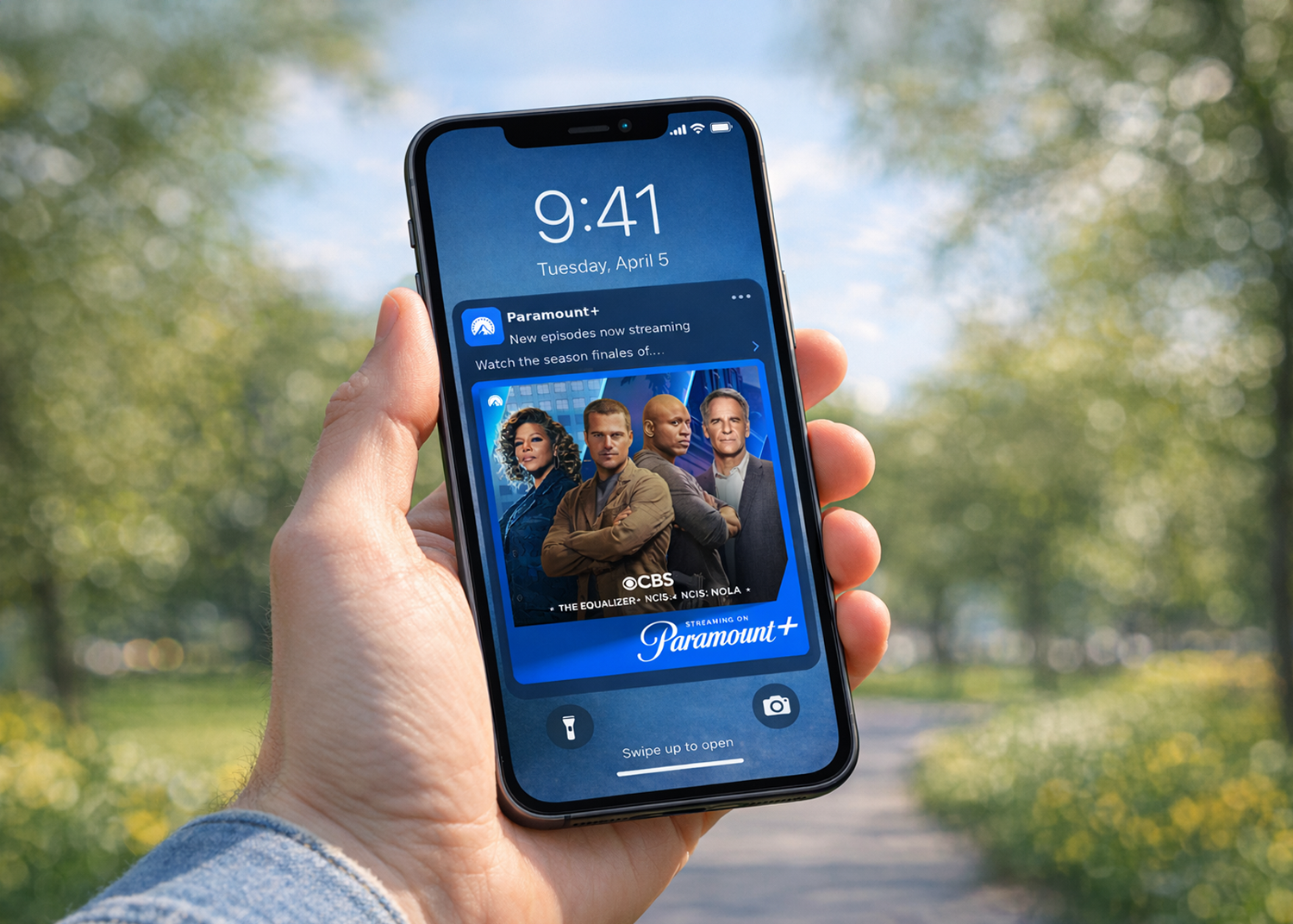   Season Finales  on  Paramount+  push advertisement design in situ 