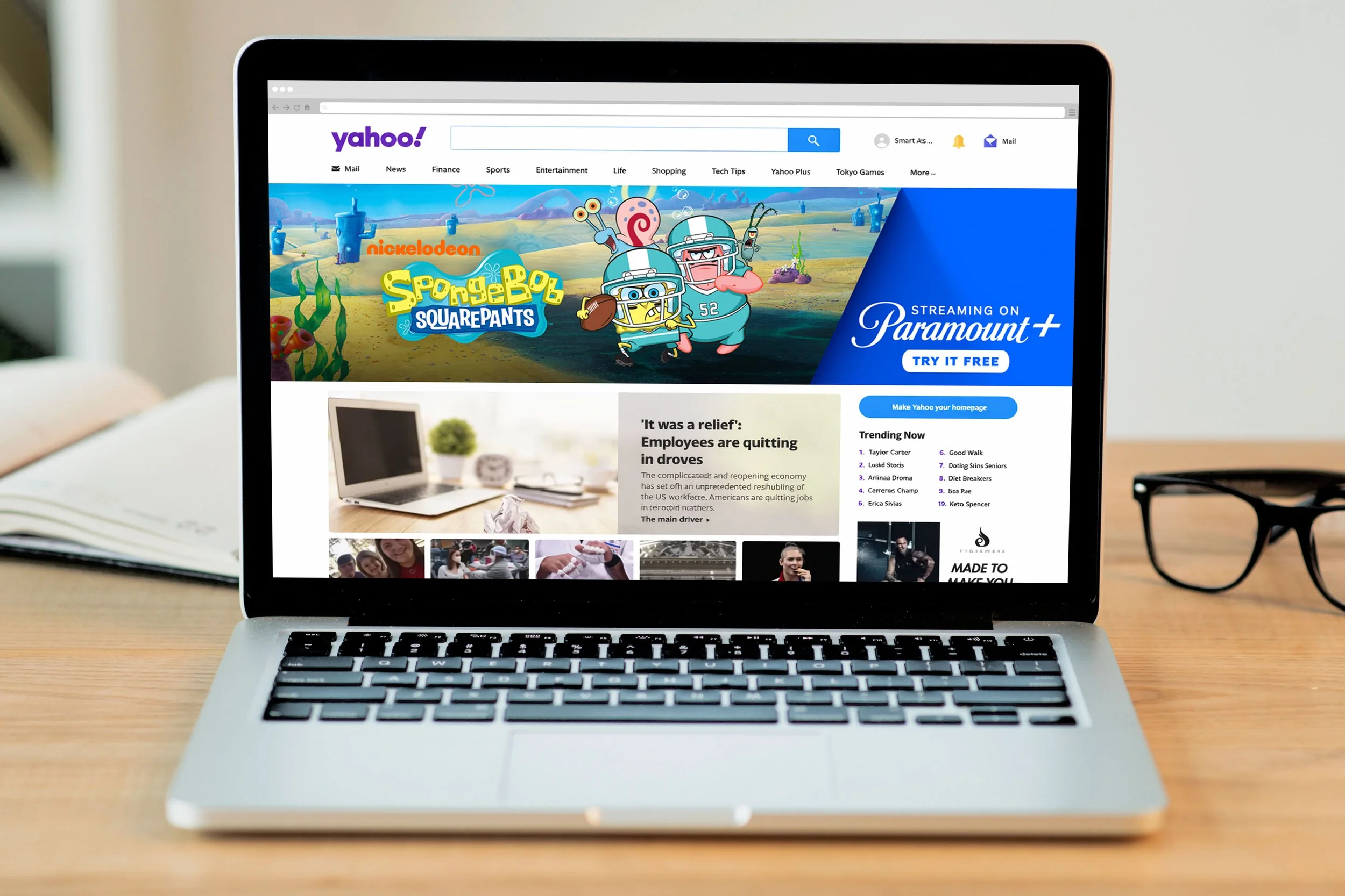   Spongebob Squarepants  on  Paramount+  970x250 Billboard Display Ad 