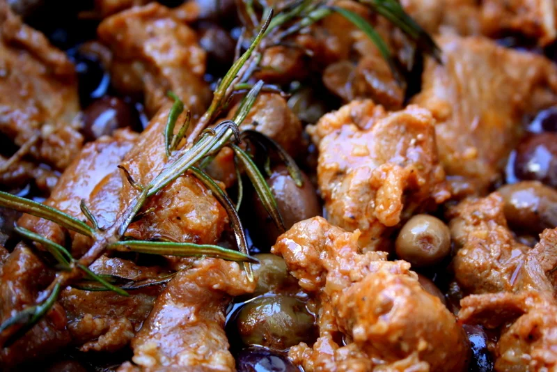 Agnello alla versiliese  serves 6