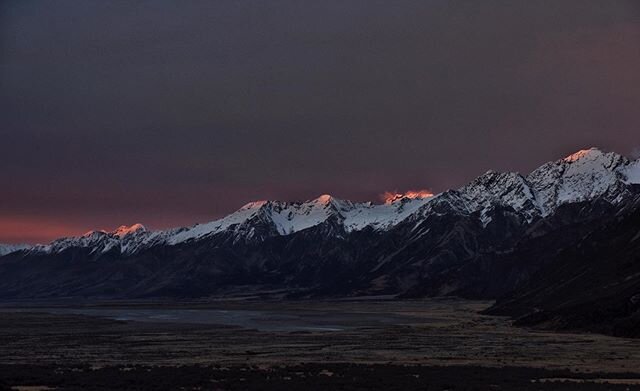 Reminding them about the importance of fleeting light and how photographers will inconvenience themselves to get the shot, we woke our students up super early to hike up to the mighty #Tasman Glacier. Halfway up the trail, and not very bright-eyed an
