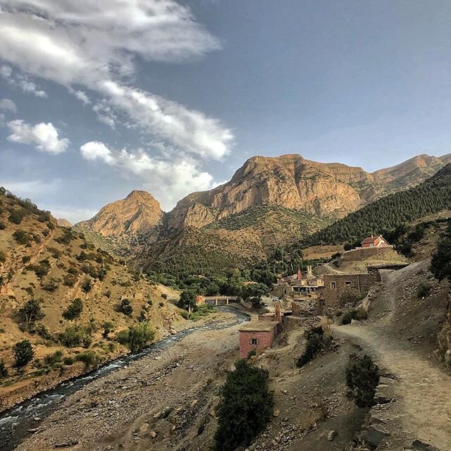 Back in #Morocco, leading another great program for @natgeoexpeditions. Stoked to be in the Atlas Mountains working with the Atlas Cultural Foundation. A great organisation founded by @thenorthface athlete @kephoto and his wife @cloeerickson, ACF hel