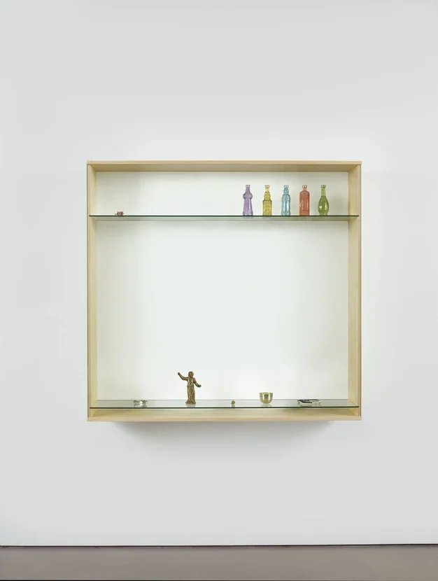 HAIM STEINBACH - Identity, Culture, and Community: Stories from the Collection of the Jewish Museum and Pruzan Family Center for Learning, The Jewish Museum, New York, États-Unis