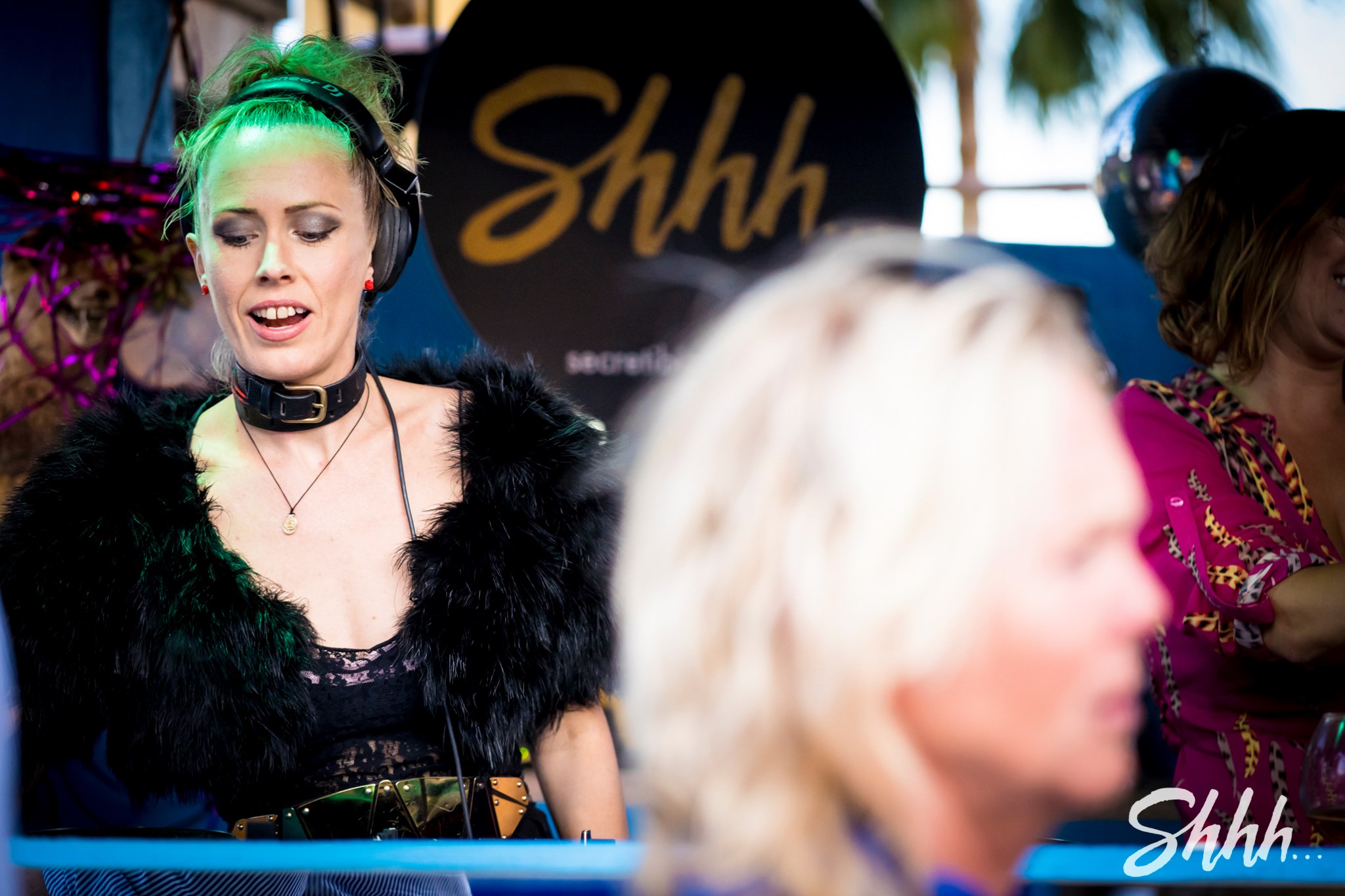 Queen of the decks, Sarah Main