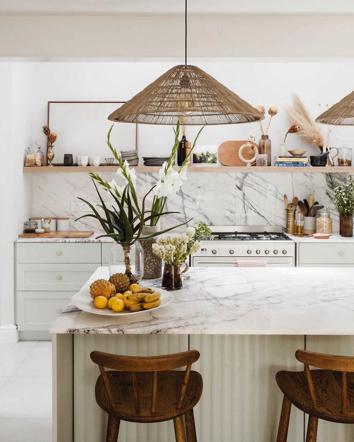 It&rsquo;s in the details 🤍 loved working on this kitchen transformation with @lacuna_spaces &mdash; see the full reno for St. Andrews Project via the link in bio