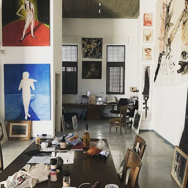 Inspiring art collector apartment 
#pertzov_arch 
#studiovisit #tlv #artisans #creativespace #creativeminds #tlvart #painting #homestudio #creativeinteriors #interiordesign #interiors