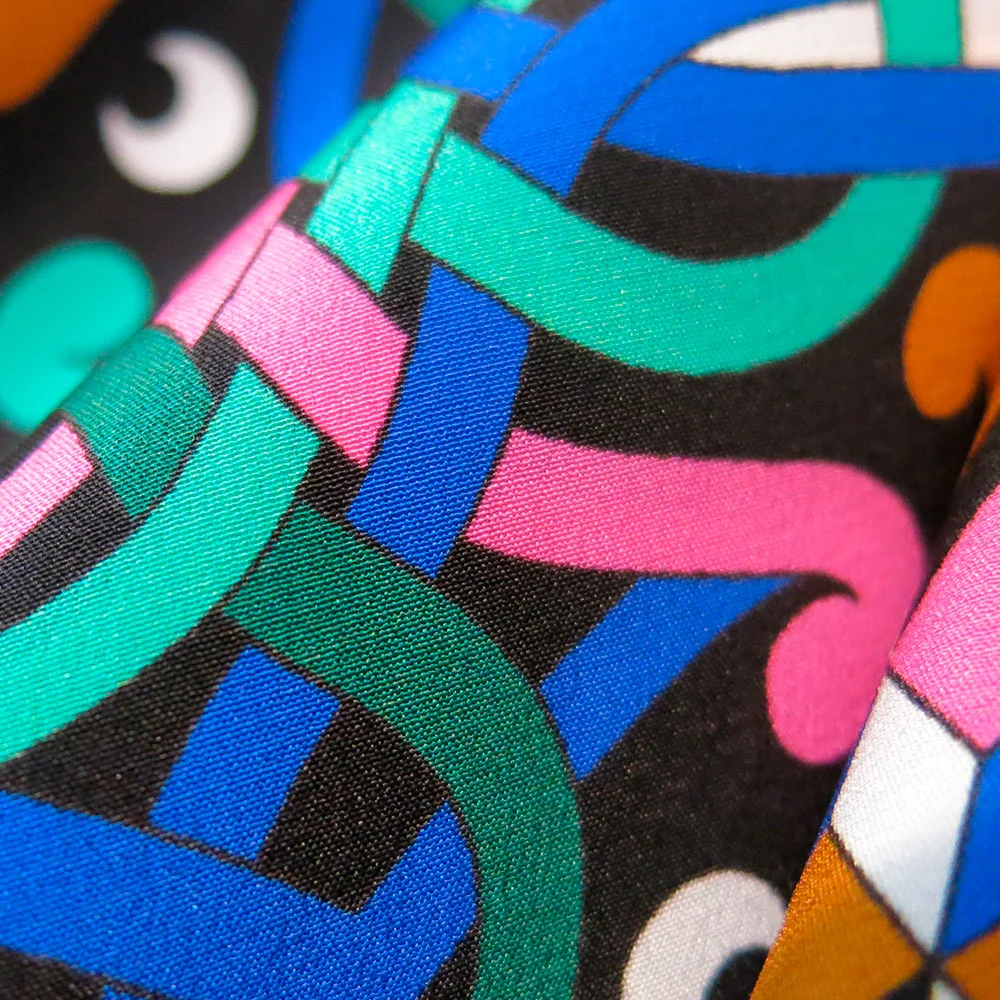 Kimono femme en soie, made in France, design original, cadeau idéal