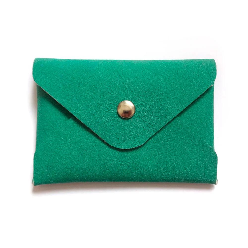 porte_carte_cuir_vert_collab_nasongo_coralie_prevert_1000x1000.jpg