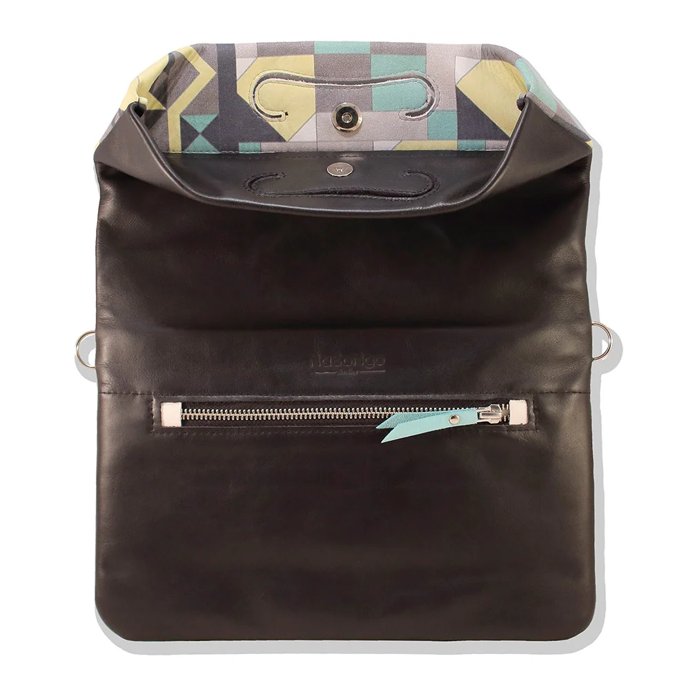 clutch_noir_collab_coralie_prevert_nasongo_interieur_1000x1000.jpg