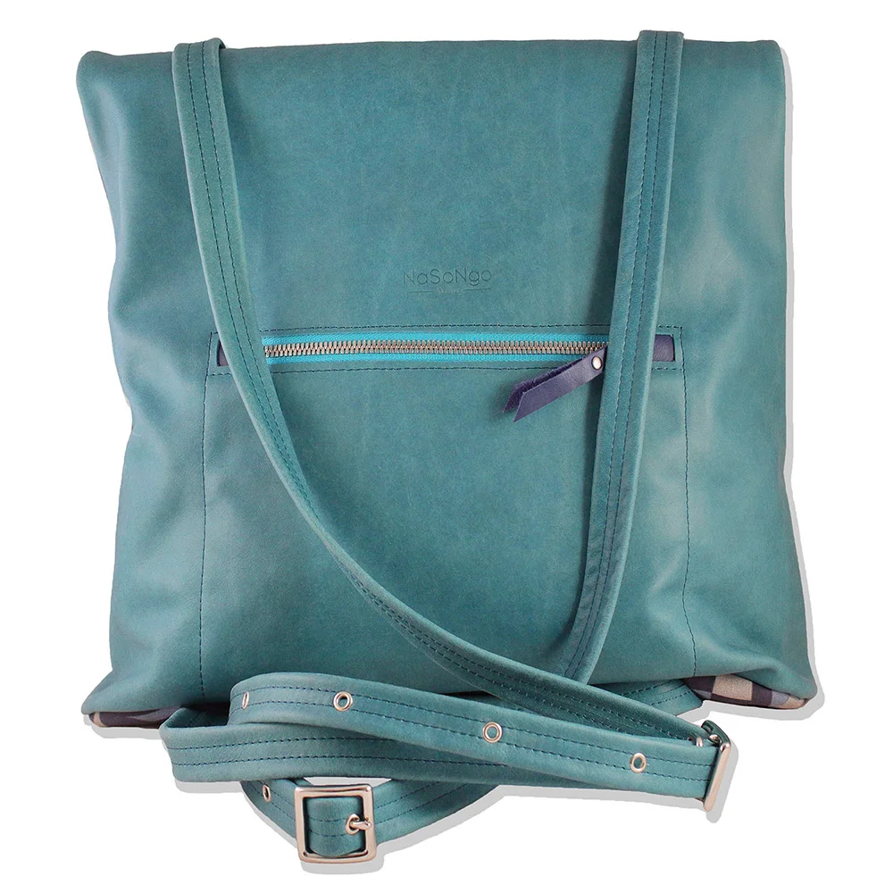 sac-à-dos-cuir-bleu-collab-nasongo-coralie-prevert-2_1000x1000.jpg