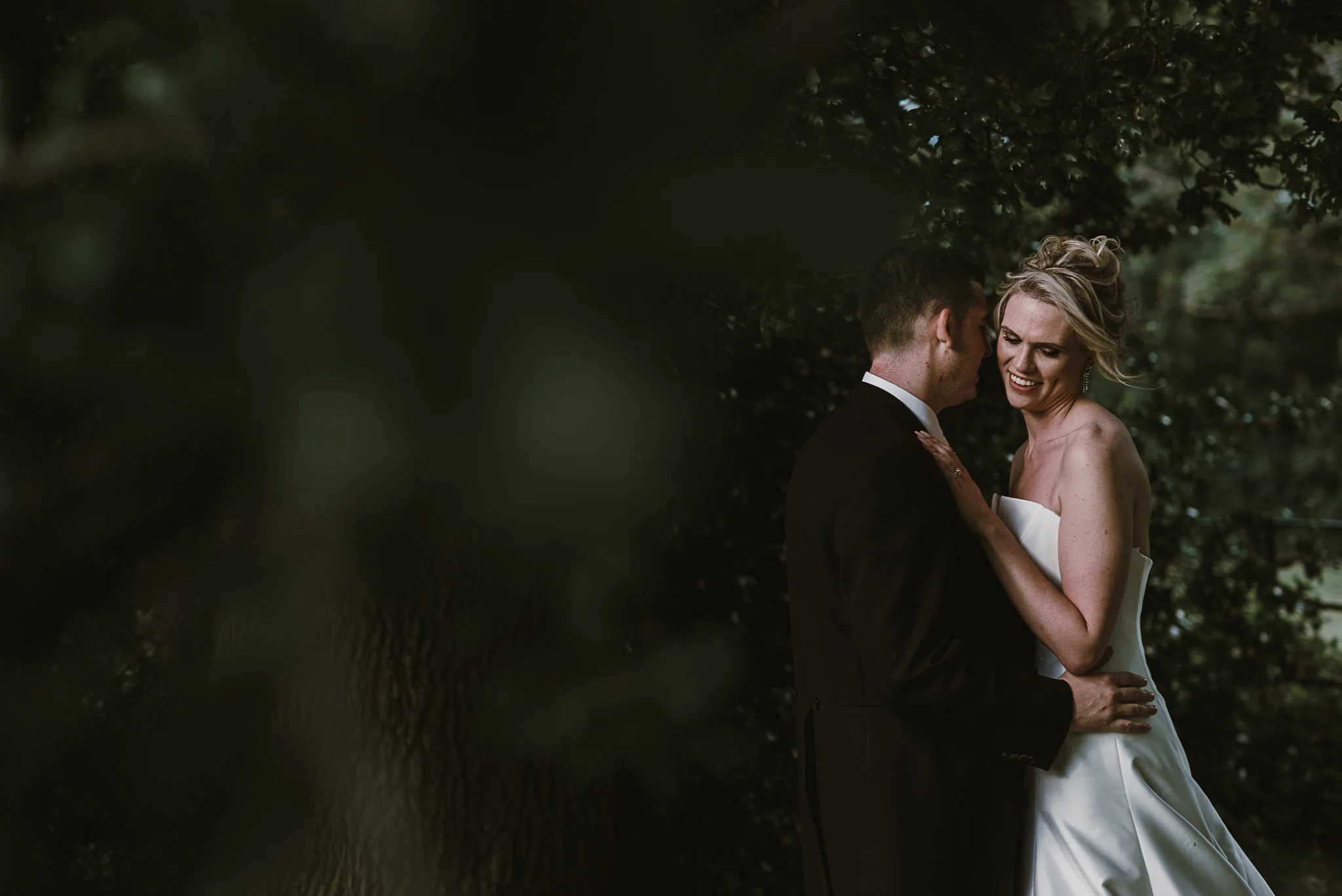 Botleys-Mansion-Wedding-Photographer-2.jpg