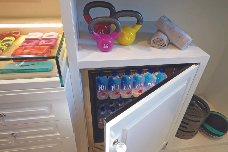 Lisa-Adams_LA-Closet-Fitness-Passion_2.jpg.rend.hgtvcom.966.644.jpeg