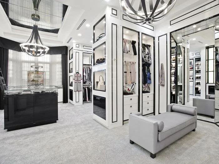 home-featuring-chanel-boutique-closet-253992-1522851880840-main.700x0c.jpg