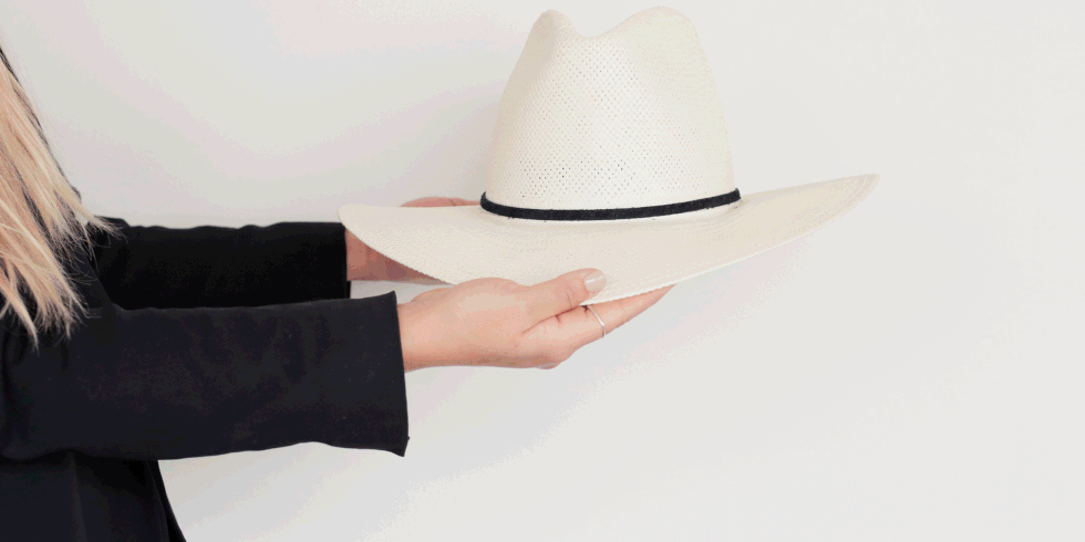 landscape-1489520893-hbz-hat2-1.gif