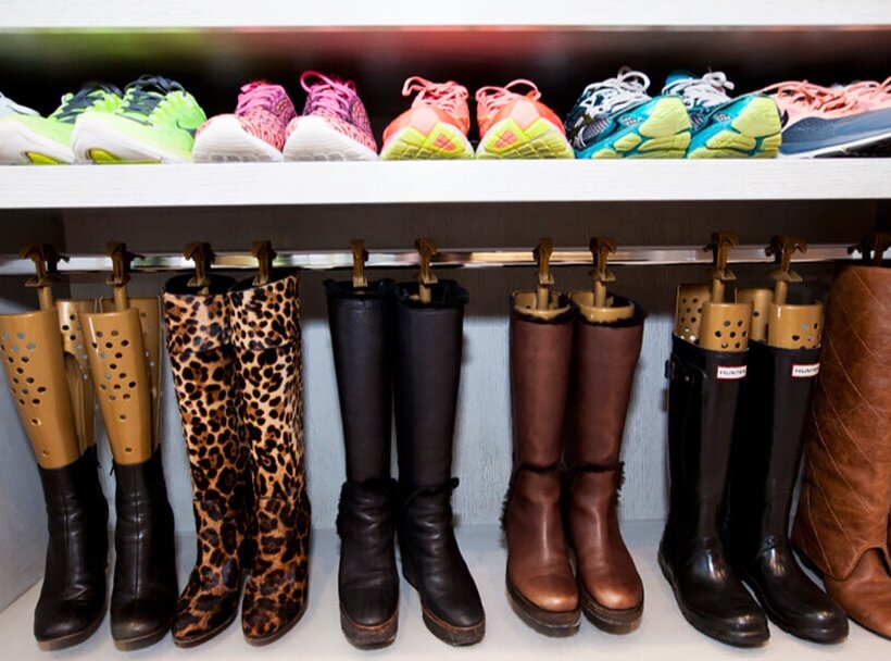4 Ways to Store Knee High Boots - wikiHow Life
