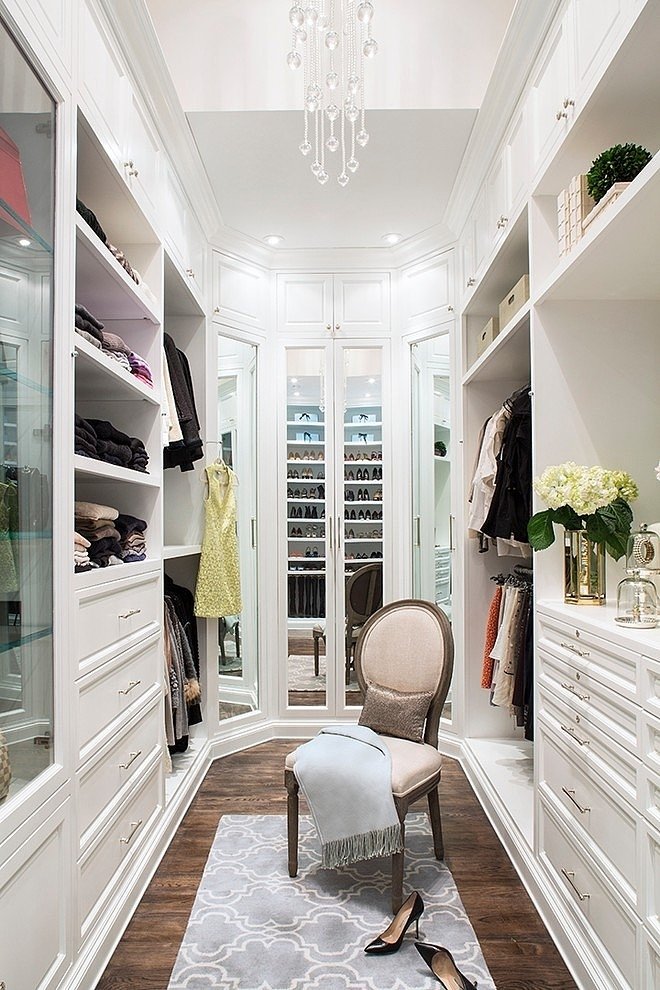 What-a-perfect-closet-looks-like-15-Beautiful-walk-in-closet-ideas-2.jpg
