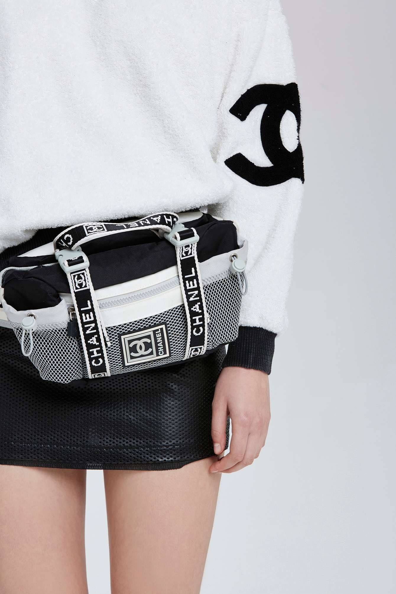 nasty-gal-black-vintage-chanel-sport-fanny-pack-product-1-25381665-2-864808325-normal.jpeg