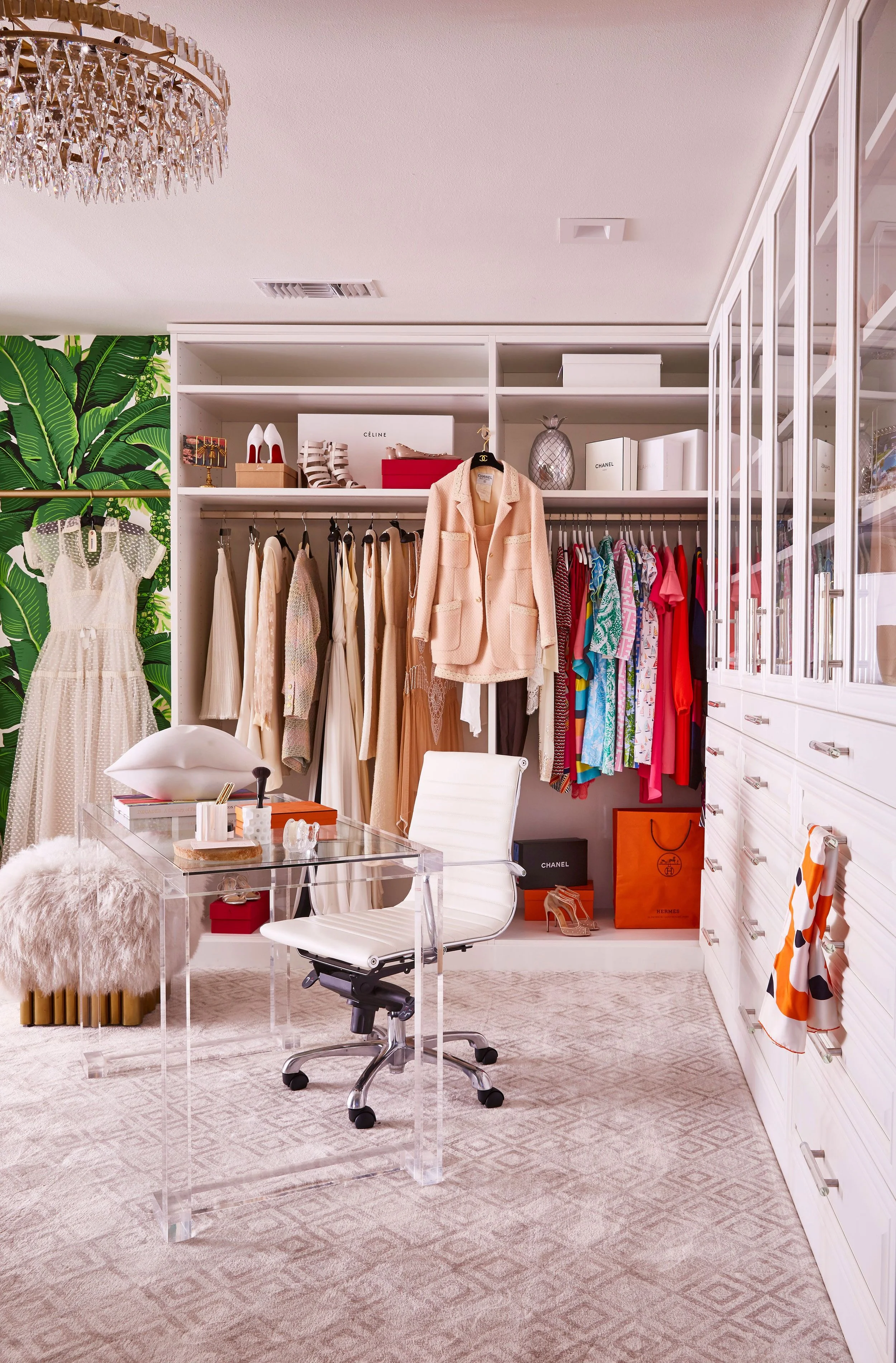 Carpet-dressing-oom-103041676_0Ka8fhpyqRKA16Co3aTJ4L-4eb4e593f479487d8ebe4a3e6e06e8ac.jpg