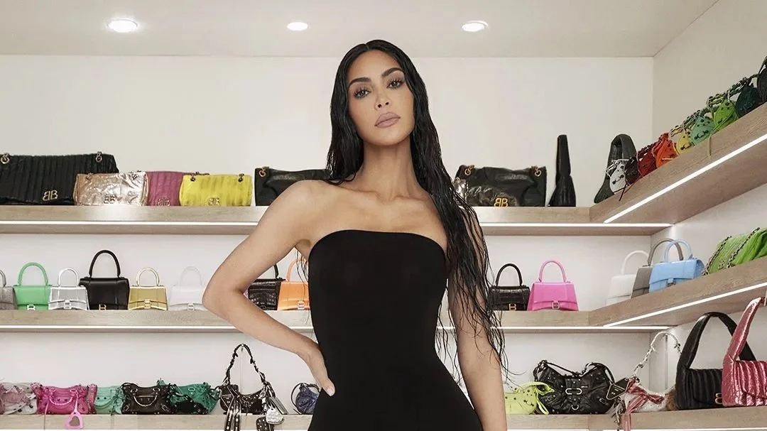 BALENCIAGA-CLOSET-CAMPAIGN-LOGO-IMAGE-7-KIM-KARDASHIAN-1-e1706019296116.jpeg