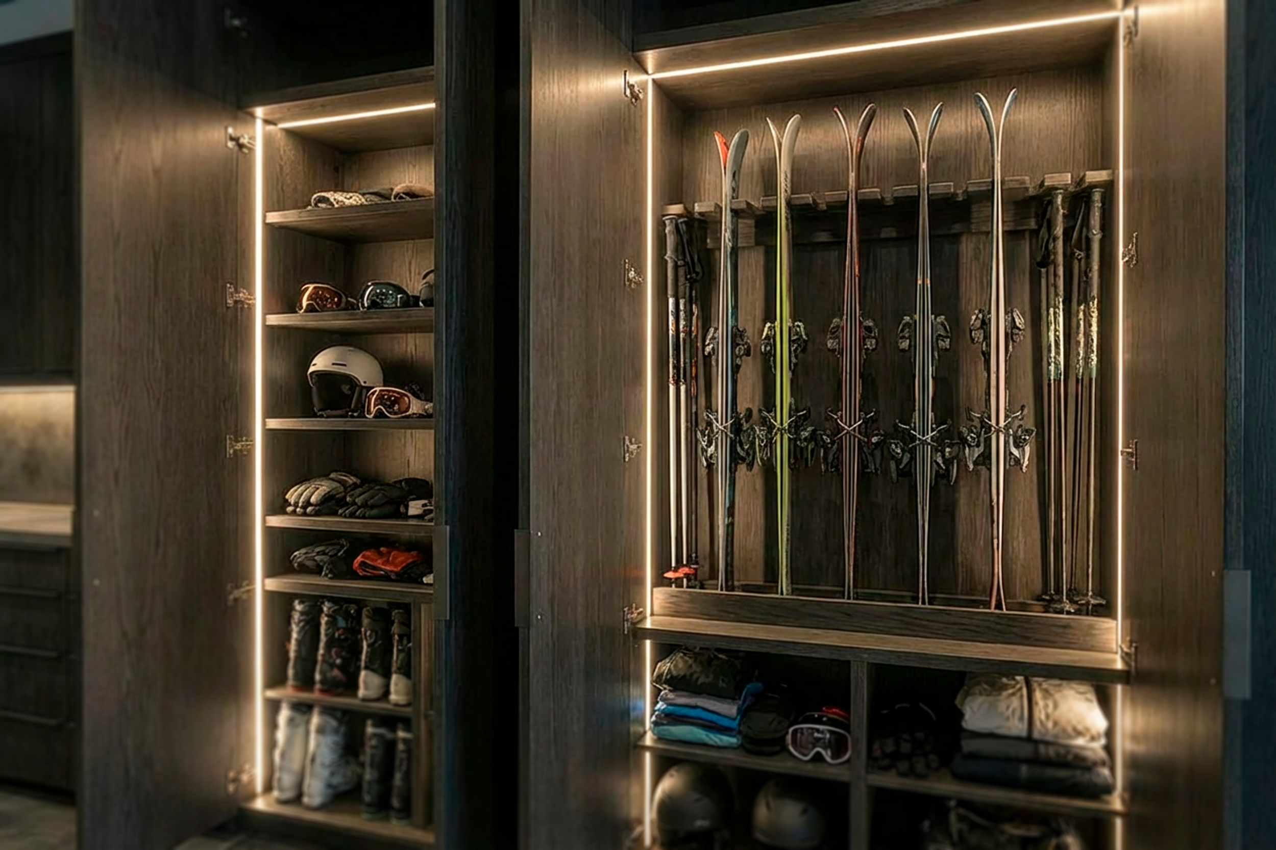 LIsaAdams_Carlyle_HisClosetOverall_A_HR (1) Firefly Upscaler 2x scalerr.png