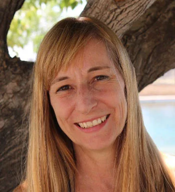 Daeryl Hoelzer Daeryl is a gifted clairvoyant, with a down-to-earth yet profound approach to mastering life's challenges. Over the course of 20 years, Daeryl developed a unique and effective means of transforming thoughts, feelings, and responses. Her SoulShift Healing Process™ involves addressing life from the soul perspective, connecting directly with Divine source, and shifting core beliefs through imaginative Revisioning Techniques™. Author of Opening A Window To The Soul: A Guide to Living Beyond the Human Drama, Daeryl travels extensively throughout the US and Japan. She has helped countless people improve their daily lives through inspirational talks, workshops, and private sessions. For more information about Daeryl's work visit her website . To schedule a private session, or sign up for events: 432-295-0270 Books available at all events
