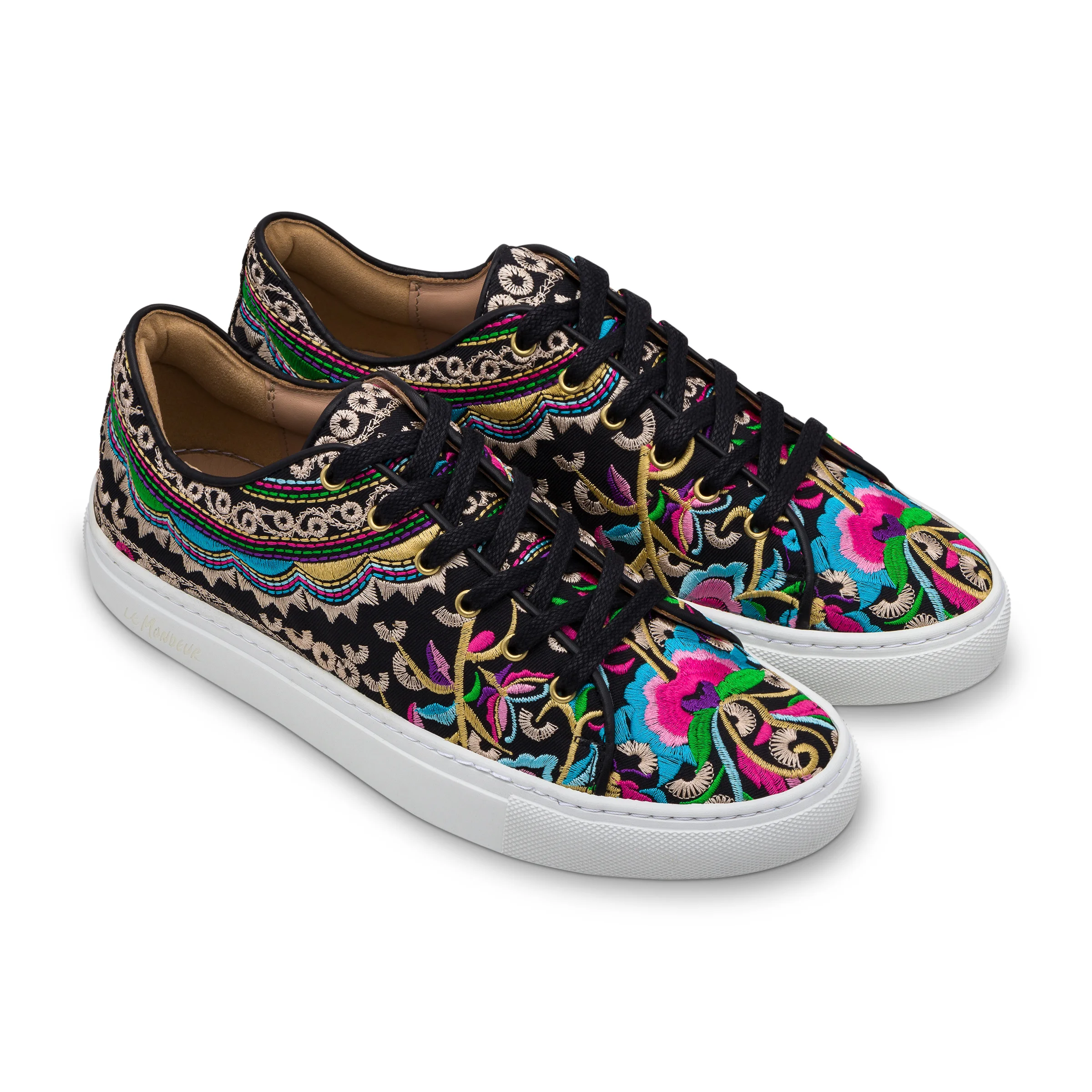 Handmade embroidered low top sneaker