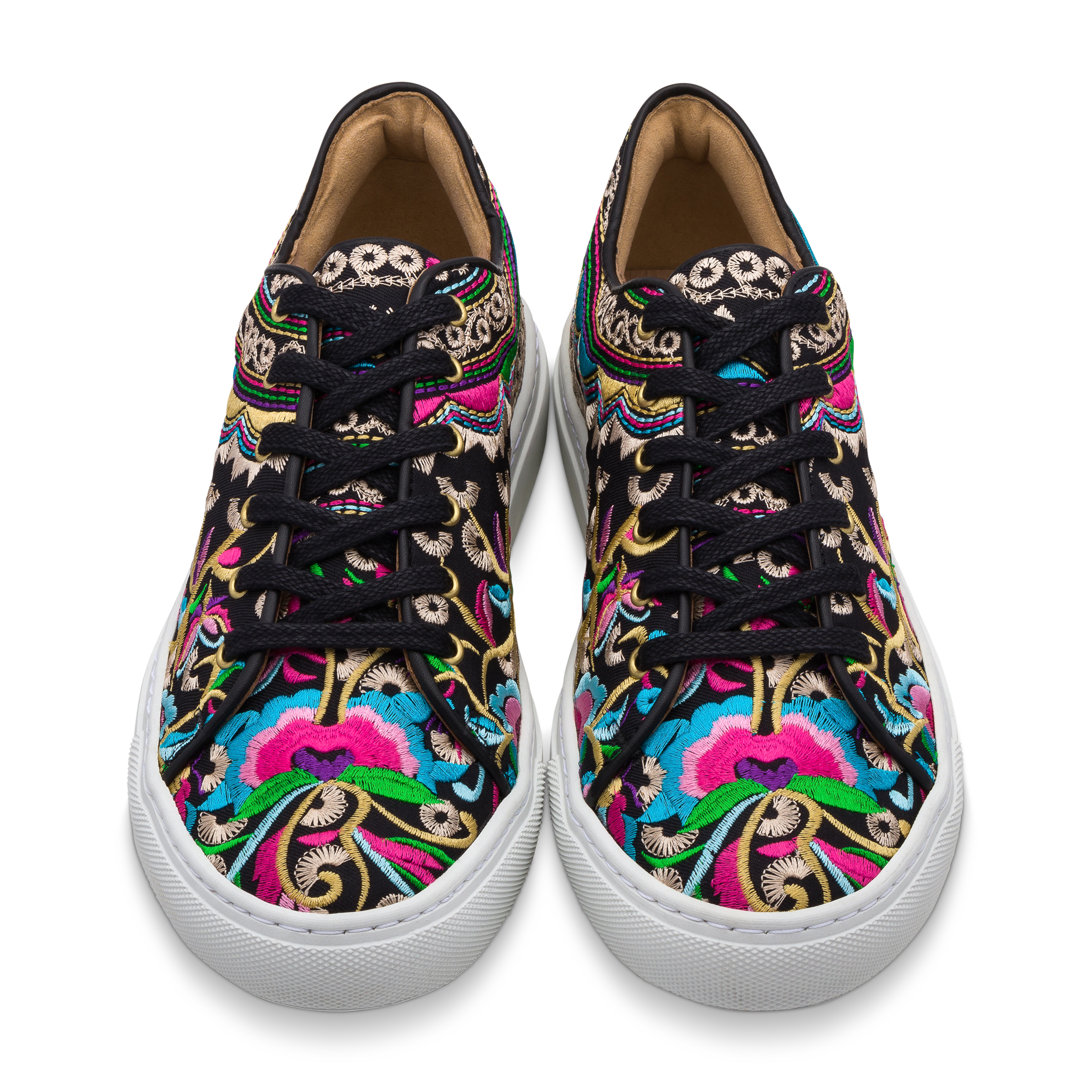 Handmade embroidered low top sneaker