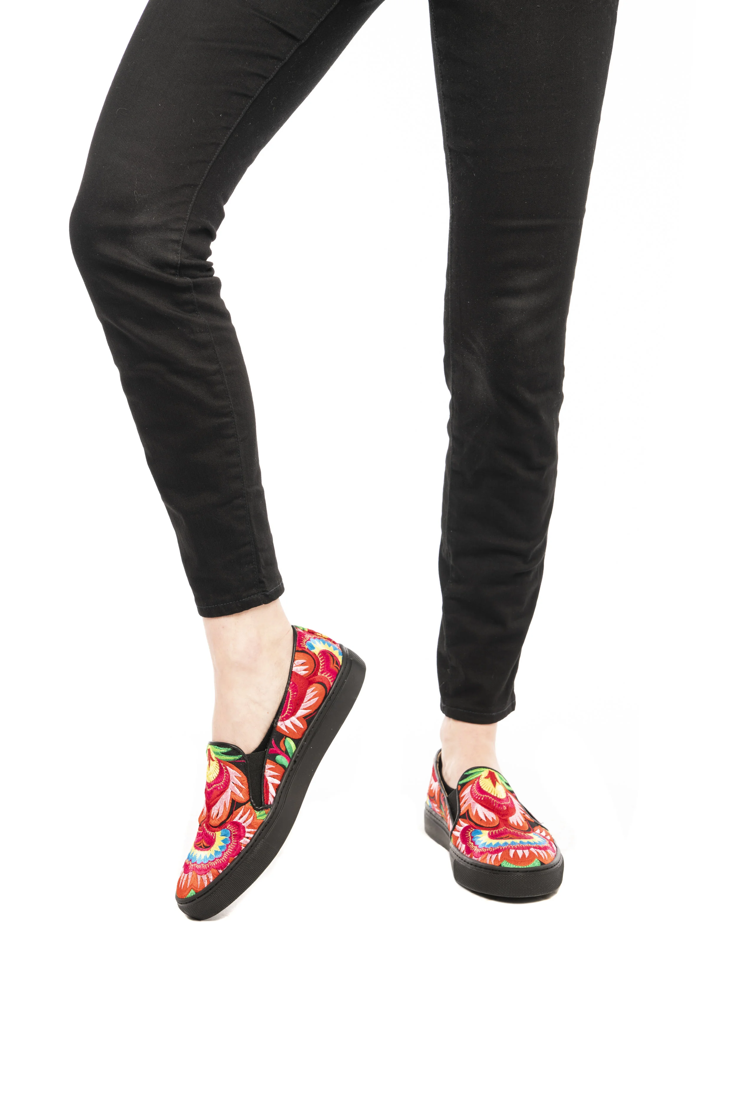 Luxury embroidered slip-on sneaker