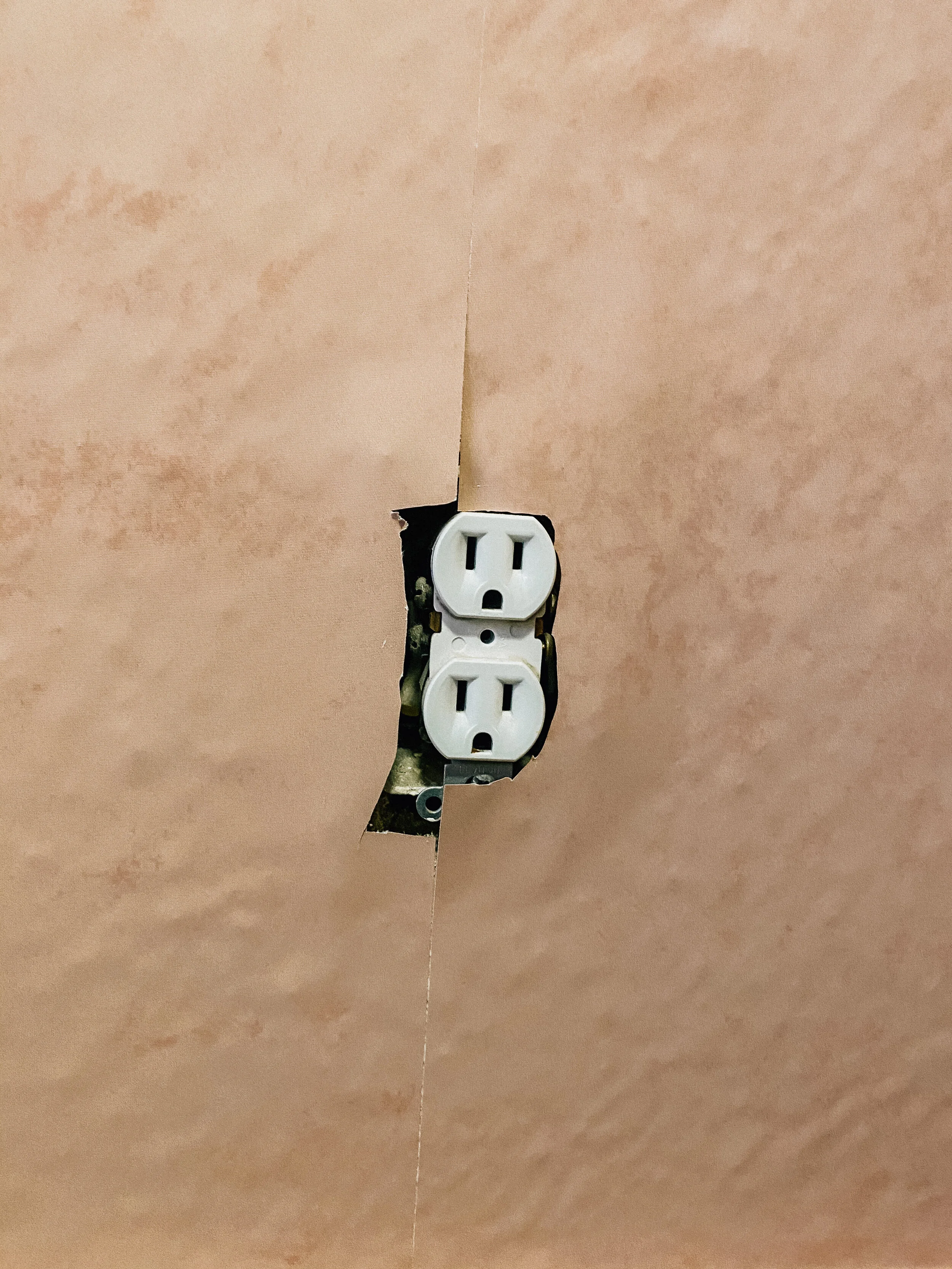 Loomwell Pink Mountain Mural Wallpaper oneroomchallenge — Rising