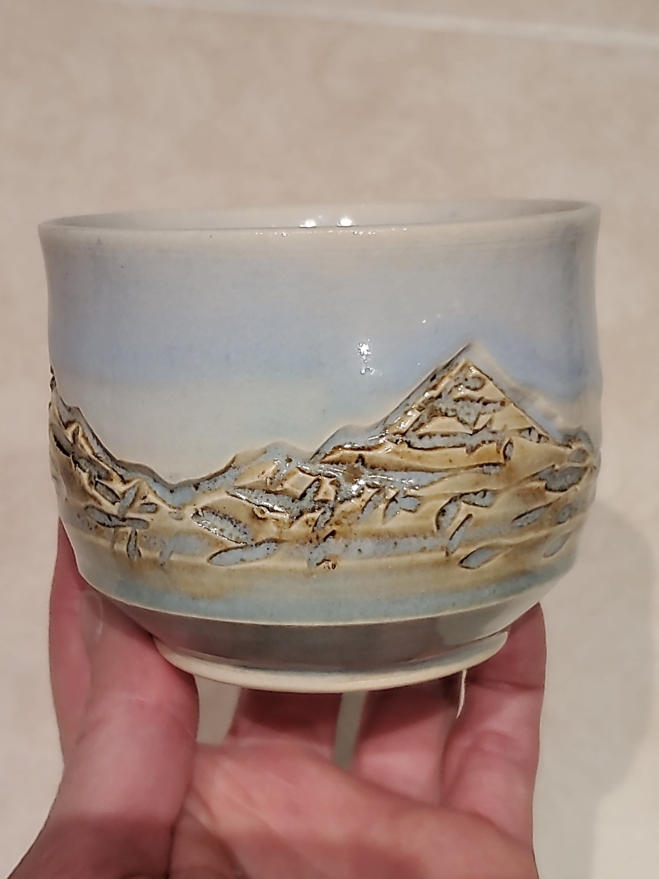 Mountain cup