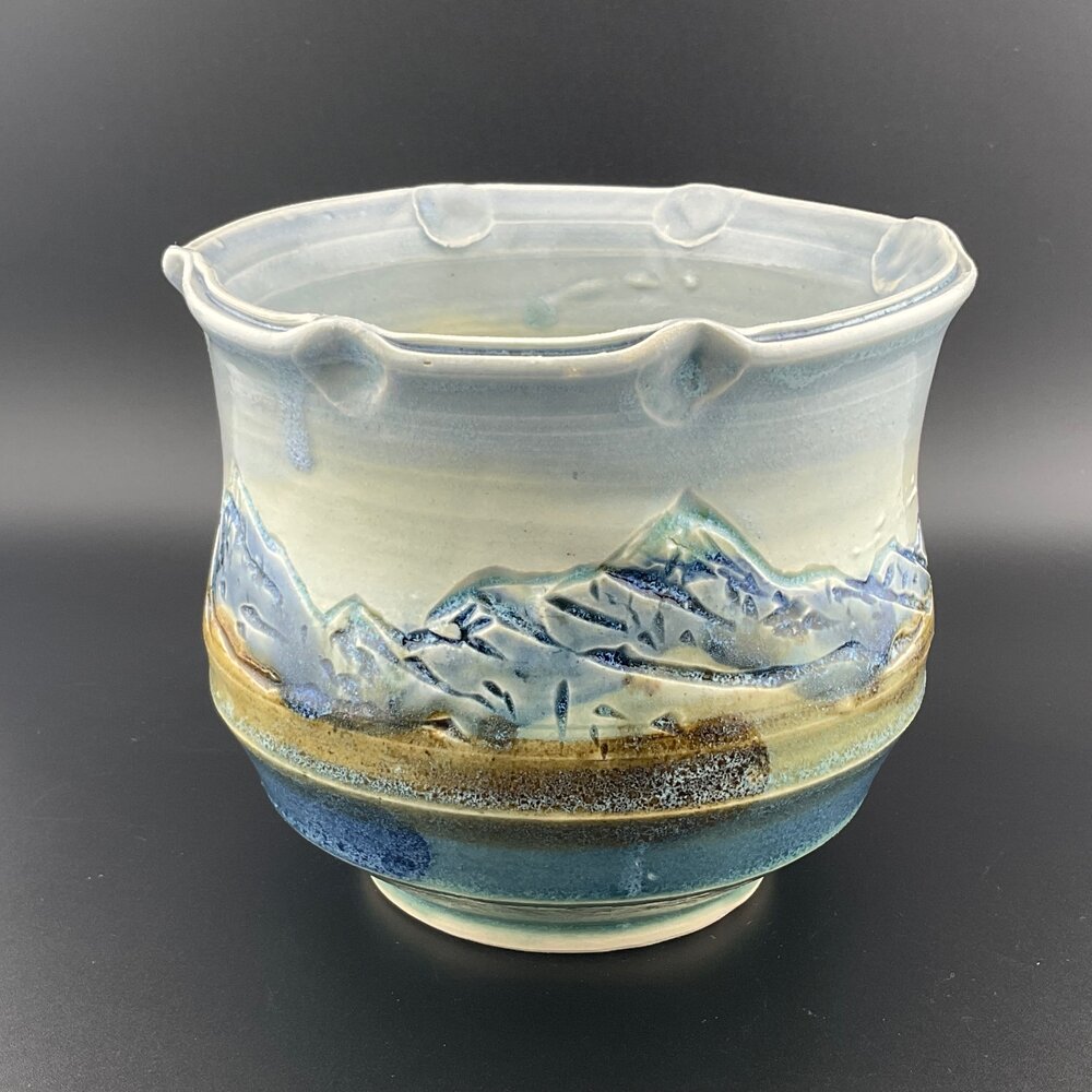 Mountain Vista Ceramic Small Vase: Speckled Waters and Natural Elegance