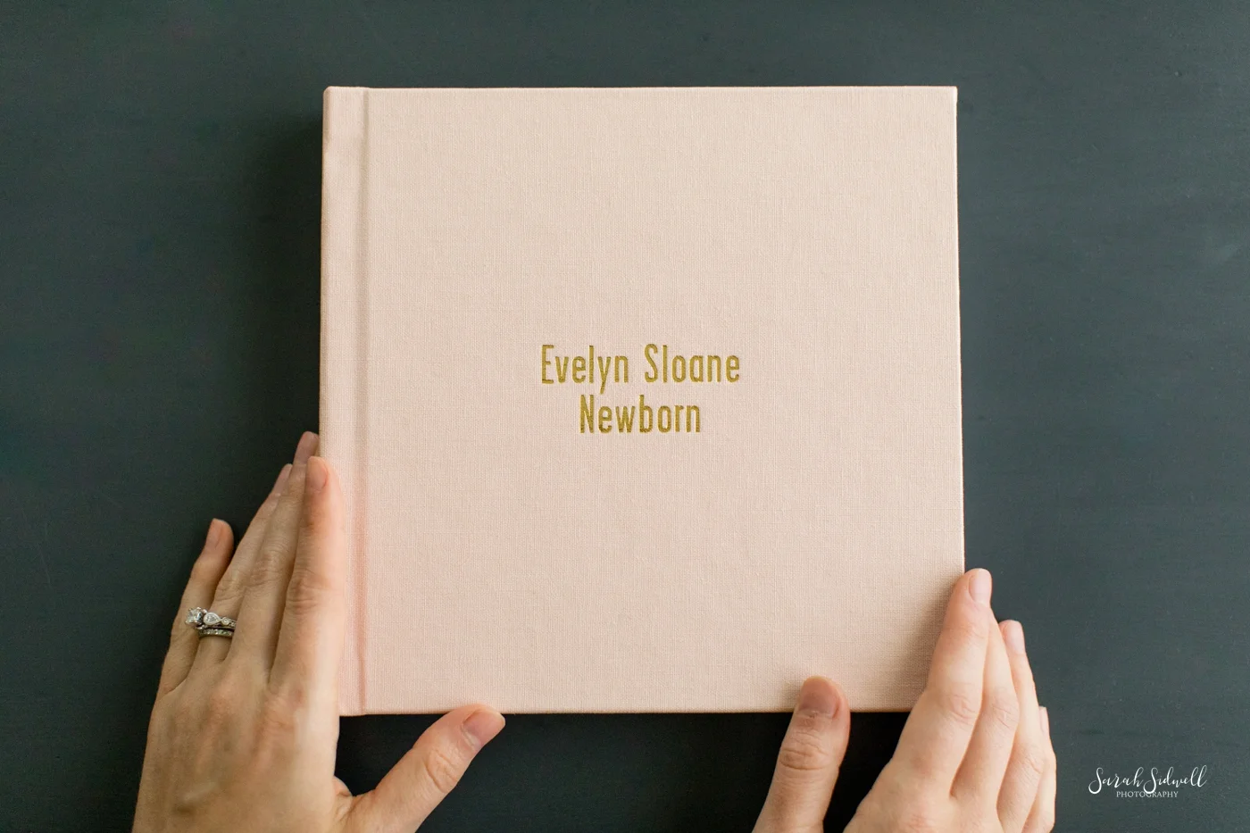 Newborn Photo Album | Evelyn