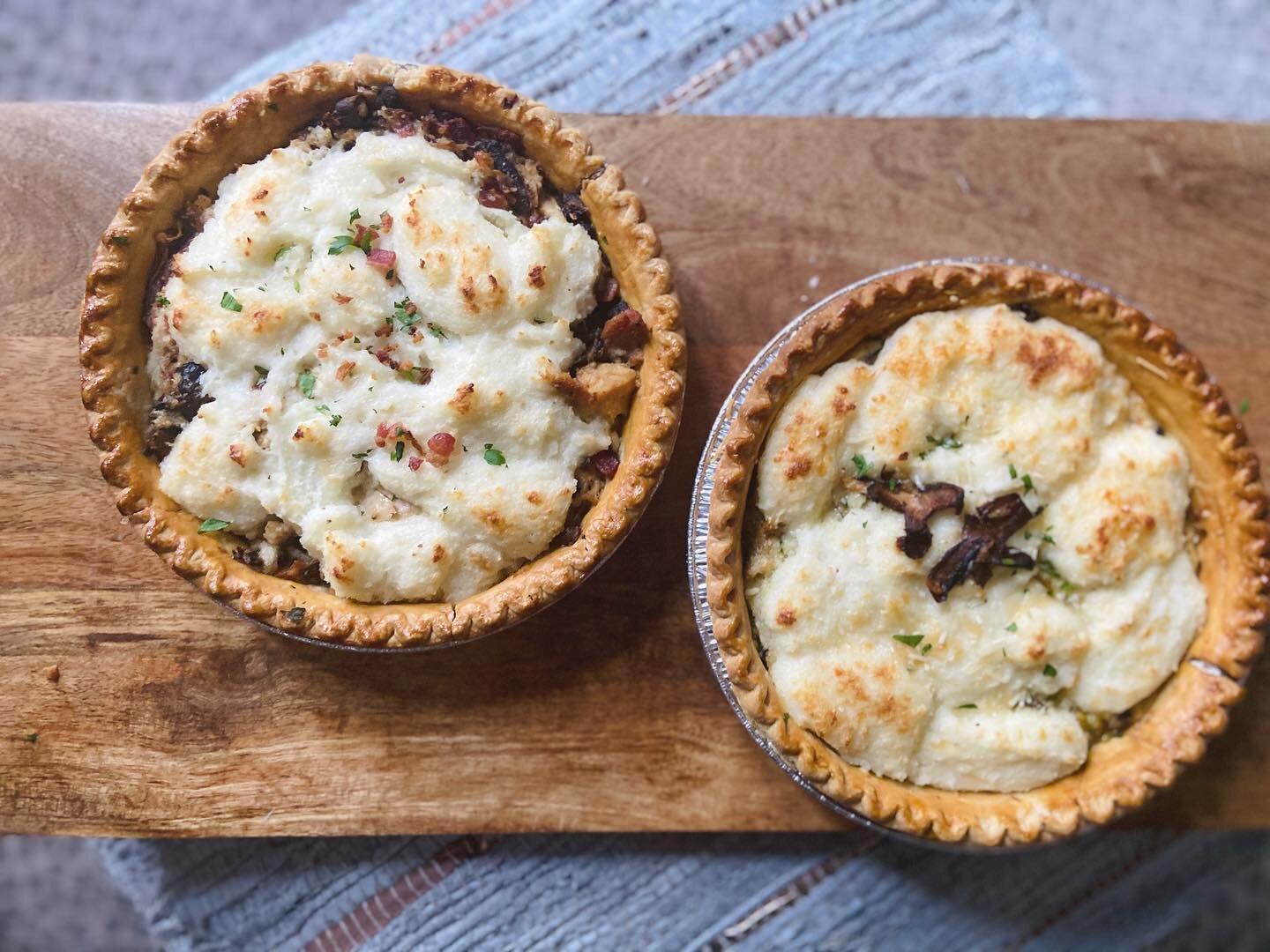 Polenta Pot Pie with Turkey &amp; Mushrooms ❤️🍄 🤍 Just right for frozen Thanksgiving leftovers. #polenta #turkeyleftovers #weeknightmeals