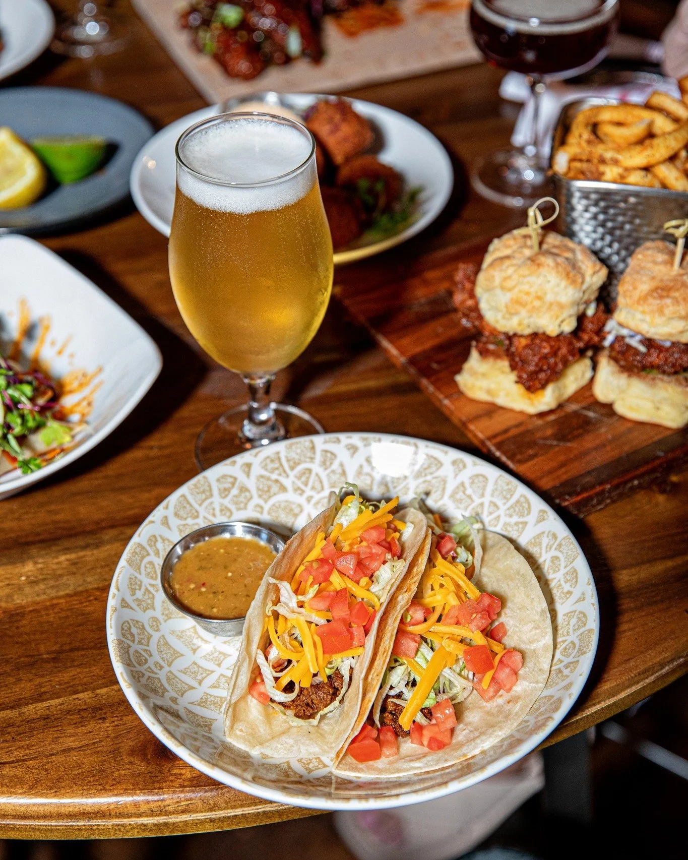 Happy Hour, Monday&ndash;Saturday | 4-6 PM 🍻
One of Charleston&rsquo;s best-kept secrets.

Sip on:
🥃 Evan Williams 1783 (1 oz) &mdash; $3
🍷 Daily Red or White Wine &mdash; $6
🍹 House Daiquiri &mdash; $7
🍺 Founders All Day IPA &mdash; $4
🍺 High 