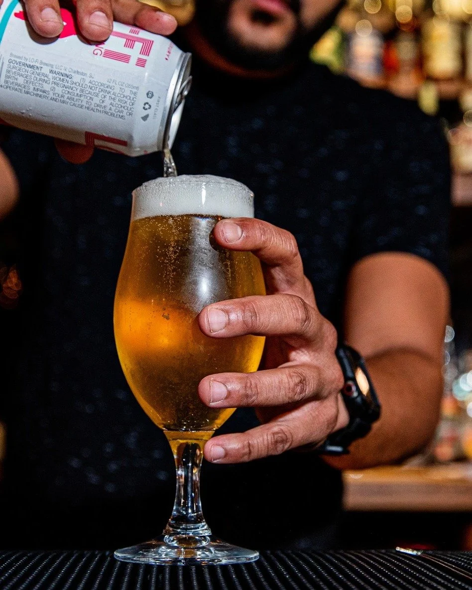 Come for the bevs, stay for the vibes.

This (and every) week's specials at Bar Mash:

🎶Monday - Prime Rib &amp; Live Music
🌮Tuesday - Taco Tuesday
🍔Wednesday - Burger Night
❓Thursday - Team Trivia
🥃Friday - Whiskey Flights &amp; Ramen