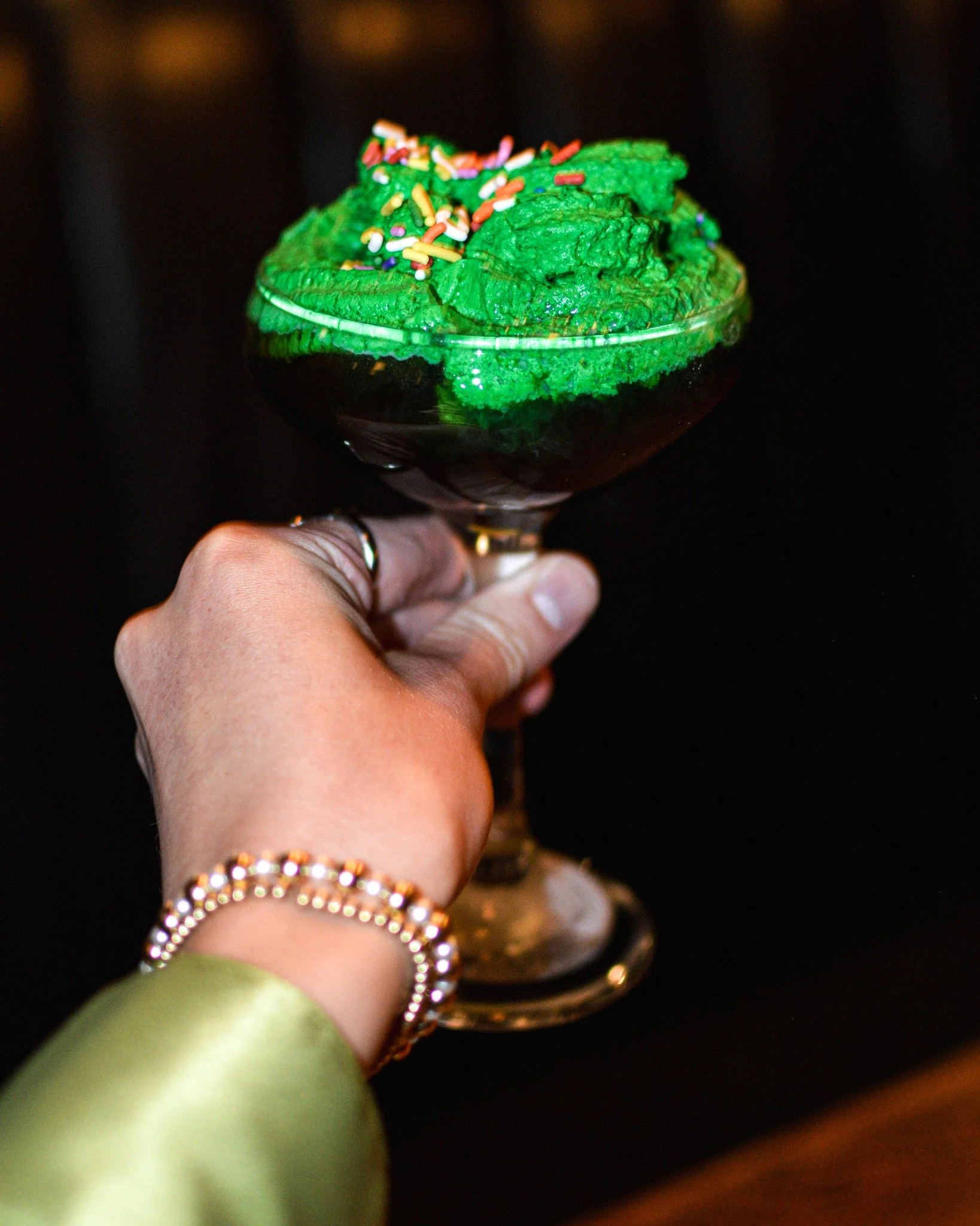 The Irish have always known that the best days are spent with good drinks and even better company. 😉🍀

Tomorrow, join us at Bar Mash for a Shamrock Espresso Martini, an ice cold Guinness, and a few other holiday specials to keep the spirit going al