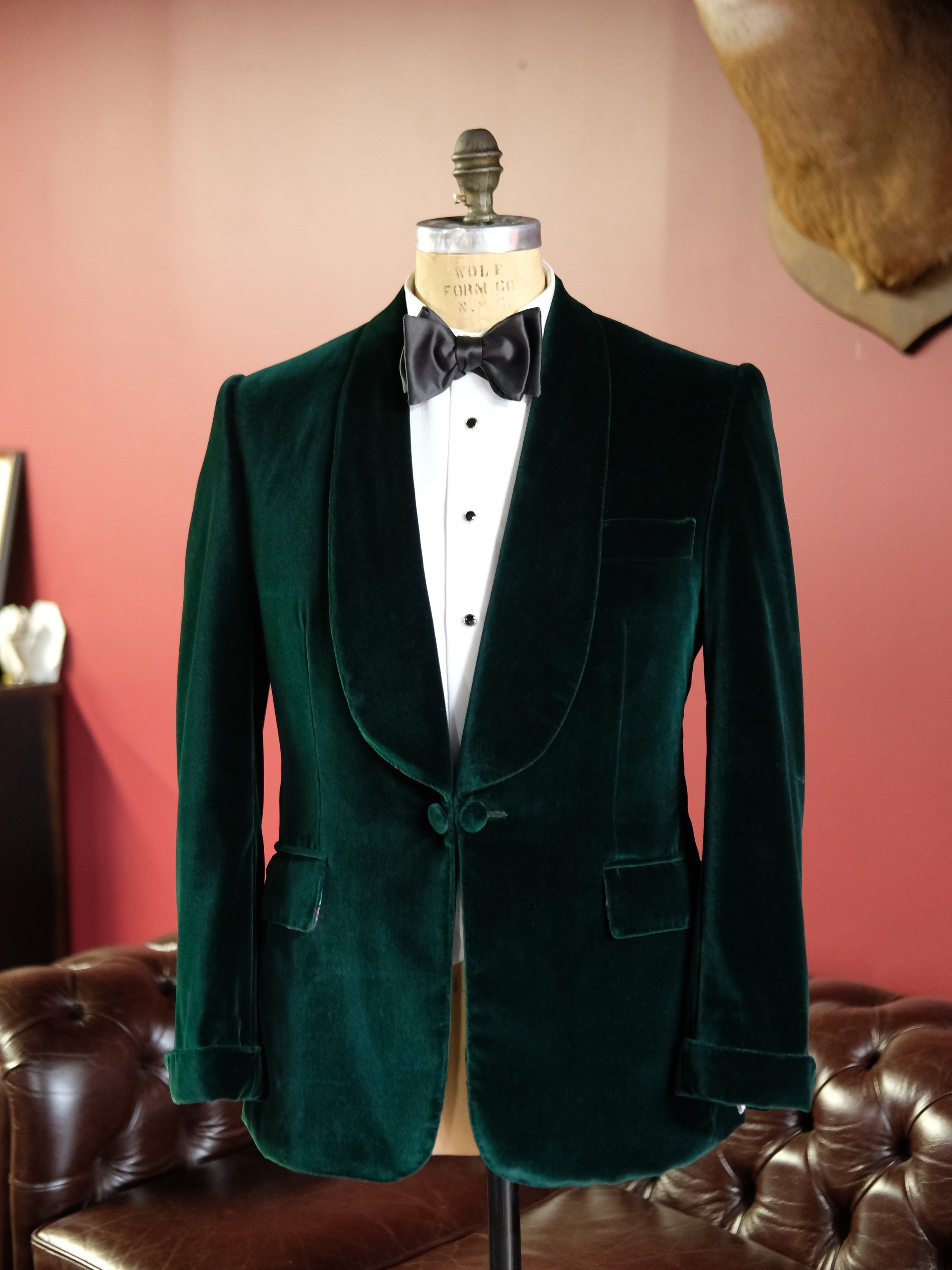 Find a Bespoke Tailor in NYC Near Me - TIEFENBRUN