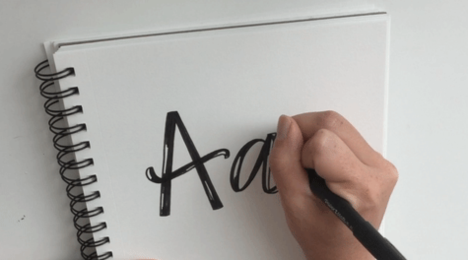 4. Fill in your letters. If you want that "shine" look, leave empty white areas in your strokes.