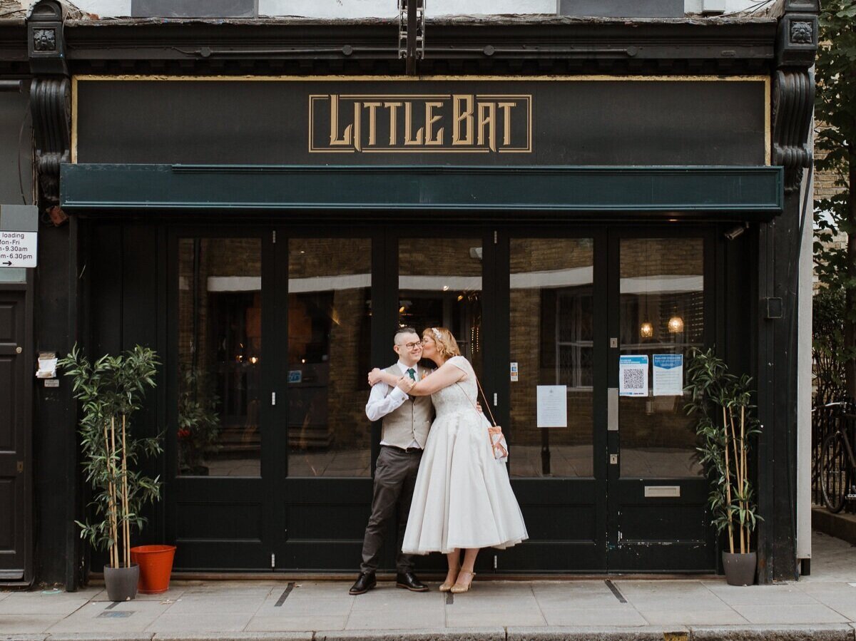 stephanie-green-weddings-will-ginny-islington-town-hall-little-bat-bar-london-mini-ceremony-376.jpg