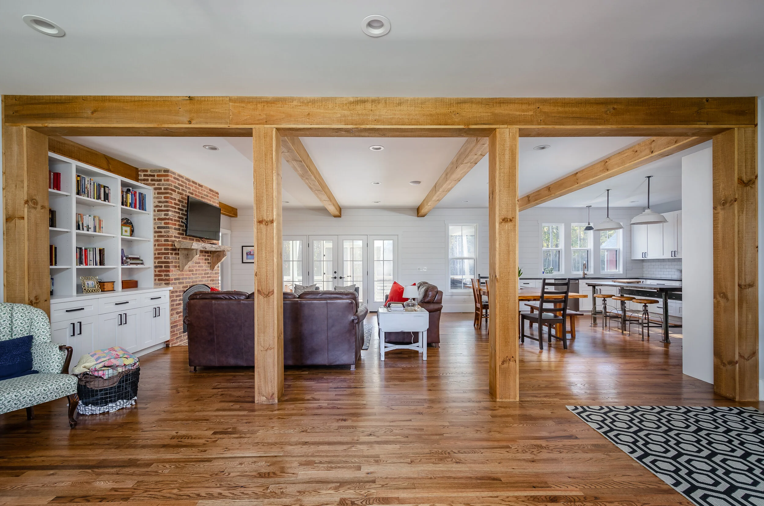 1429 Modern Farmhouse HiRes-35.jpg