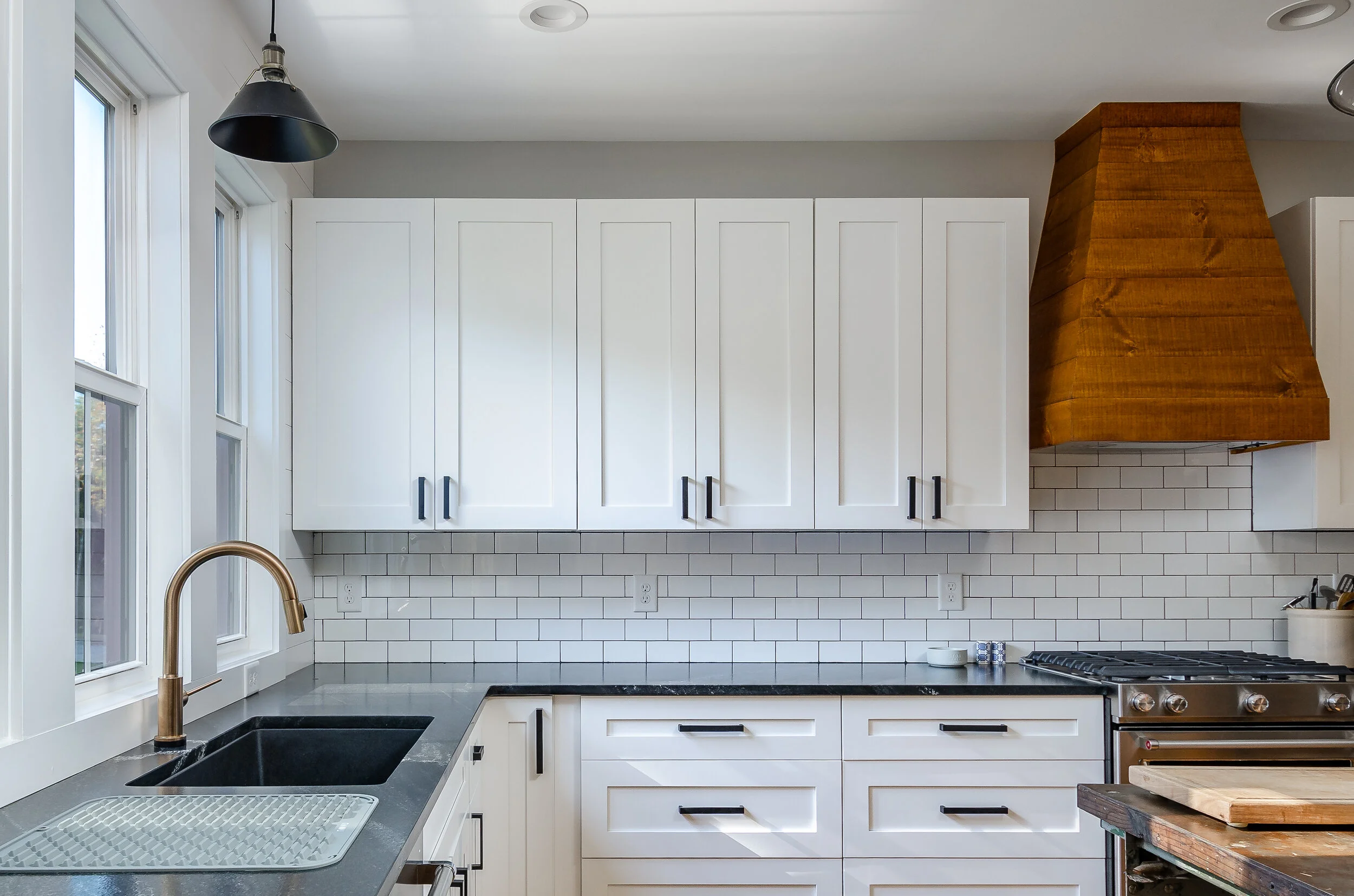 1429 Modern Farmhouse HiRes-19.jpg
