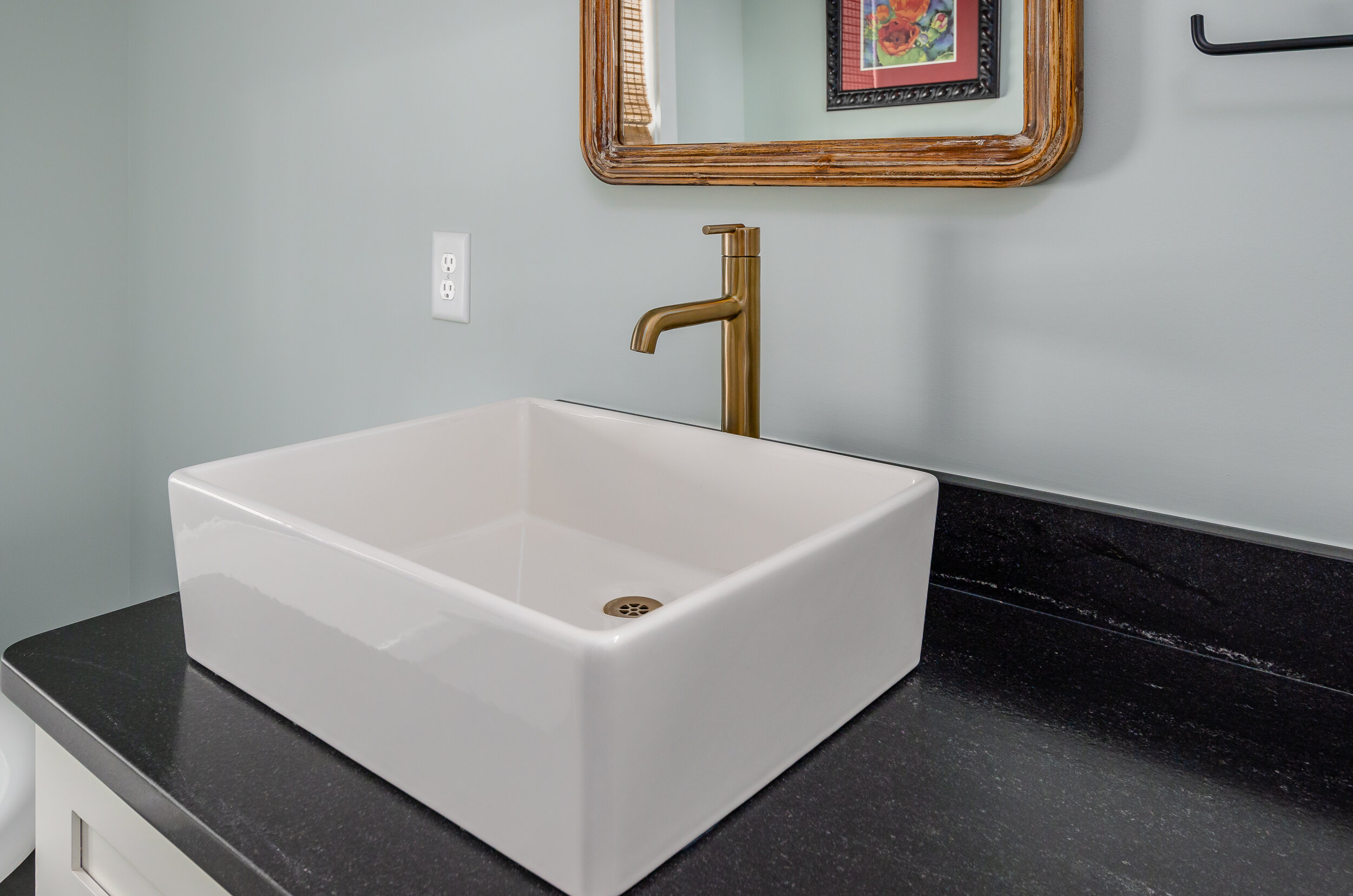 1429 Modern Farmhouse HiRes-50.jpg