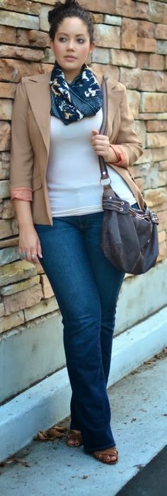Who doesn't love the casual school-girl look? Neutral Blazer? Check. White tee? Check. Jeans? Check. Effortlessly beautiful.