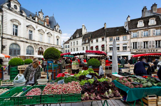 Marché at Beaune.