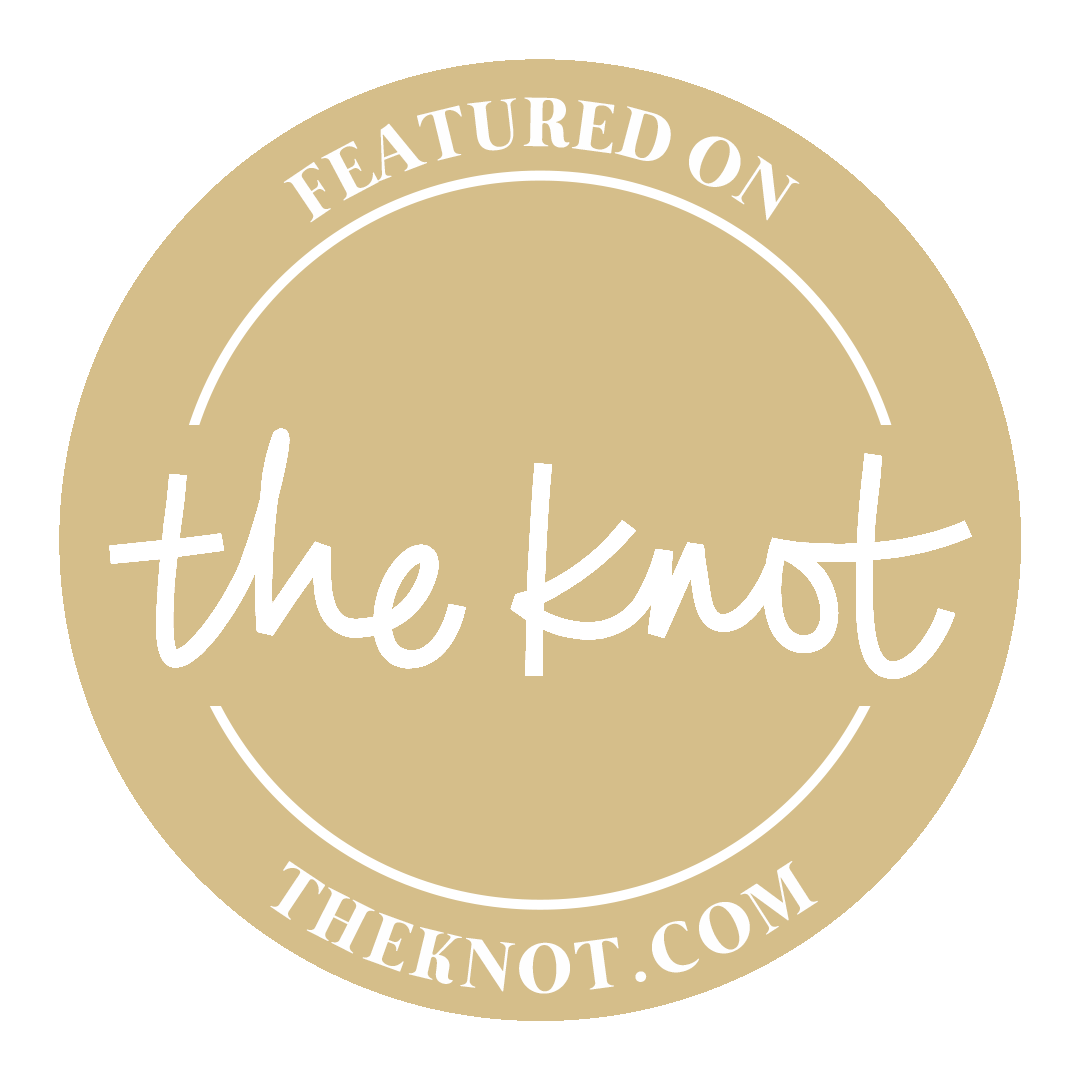 featuredon-theknot.png