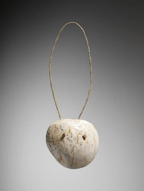 Necklace. Canada, Great Lakes, Huron people, 18th CE. Shell, copper, glass (?), 37 x 14,5 x 4,3 cm, 249 g. 71.1934.33.36 D. Photo: Valérie Torre. Location: Musee du Quai Branly - Jacques Chirac, Paris, France Photo Credit: © musée du quai Branly - Jacques Chirac, Dist. RMN-Grand Palais / Art Resource, NY Image Reference: ART529951
