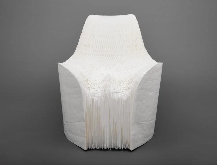 Tokujin Yoshioka, (b. 1967) © Copyright Honey-Pop Armchair , 2001. Honeycomb-paper construction, 79.4 x 81.3 x 81.3 cm (31 x 32 x 32 in.) (unfolded). Restricted gift of the Architecture & Design Society, 2007.111. Location: The Art Institute of Chicago, Chicago, U.S.A. Photo Credit: The Art Institute of Chicago / Art Resource, NY Image Reference: ART528370