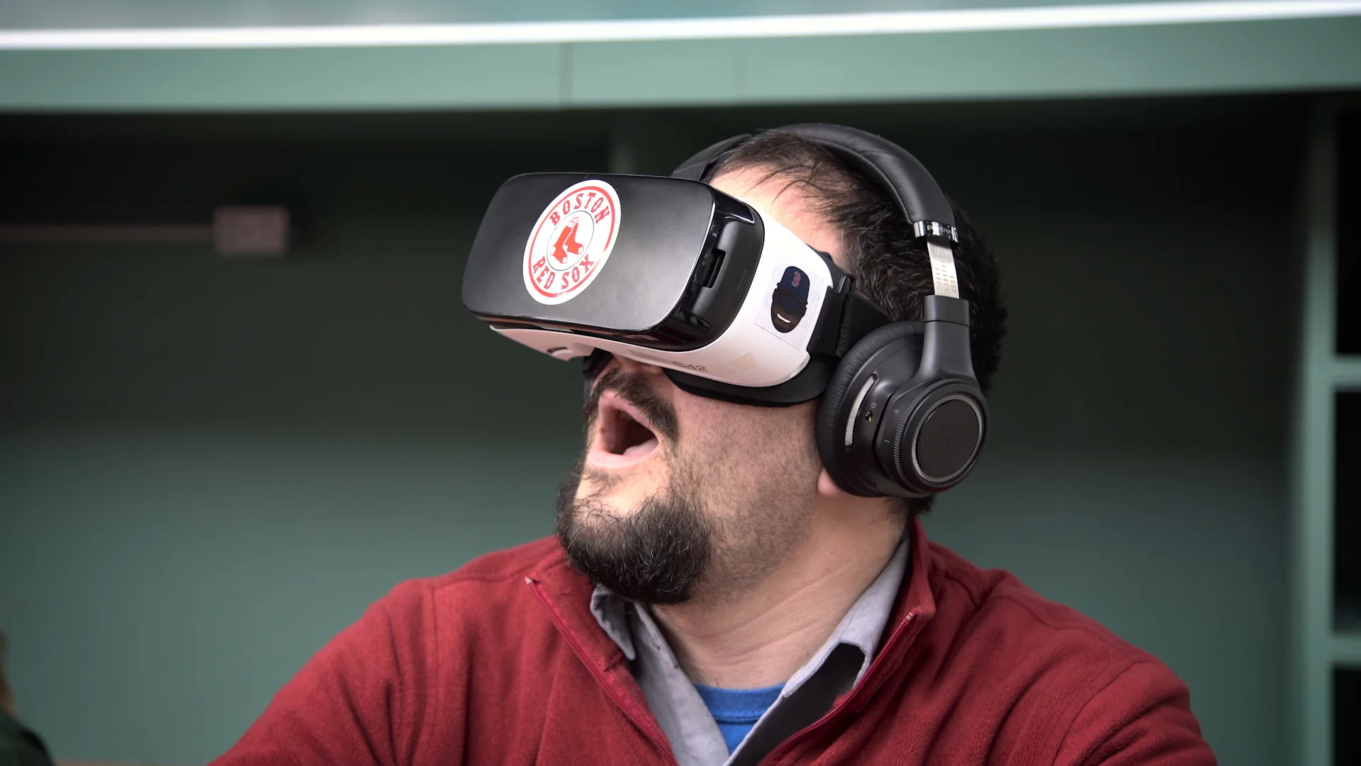 RedSoxVR_Fenway_Final-CC-Mix_ProRes.mov.00_00_34_22.Still002.jpg